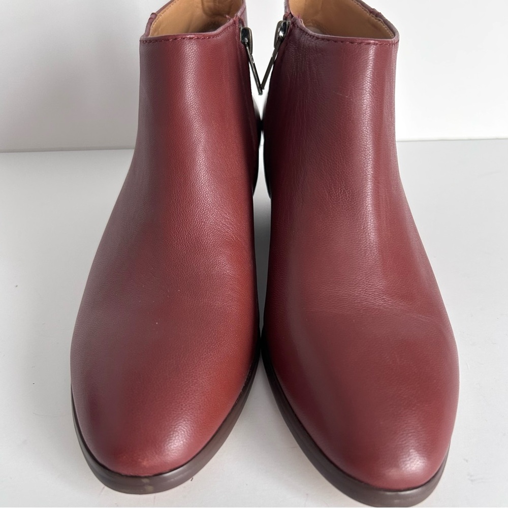 J. Crew Factory Ankle Boots. Brown. Size: 7 - Picture 4 of 13